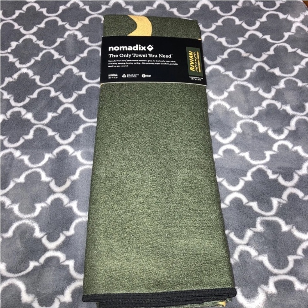 Rivian Nomadix Towel Beach Sand Resistant New $40 30x72.5 Rare Unreleased